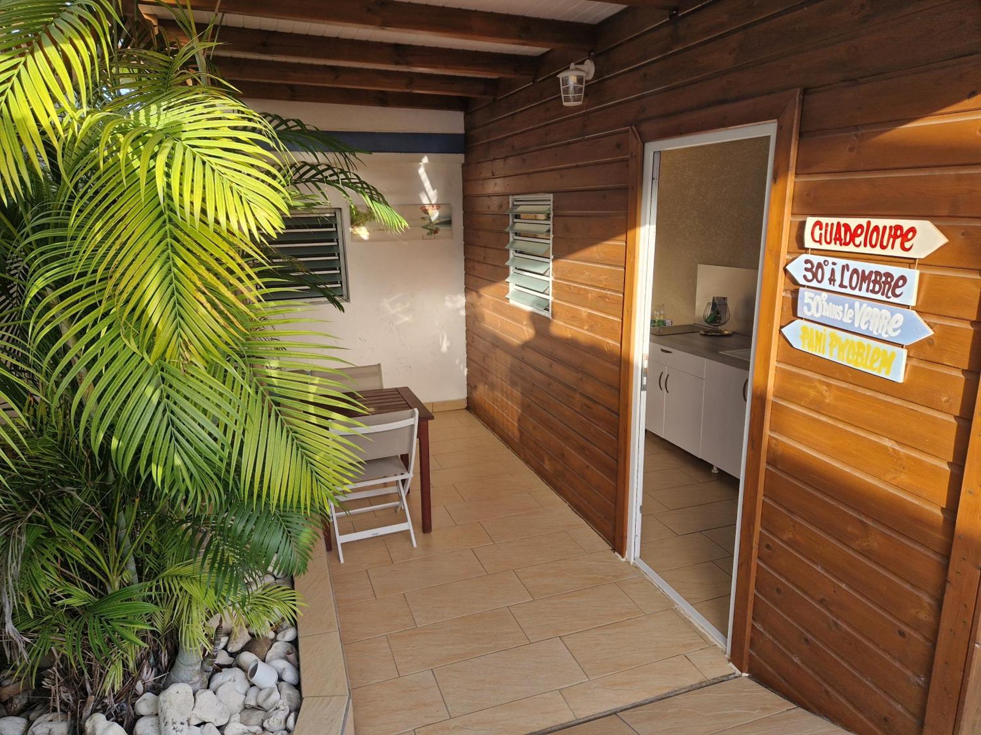 F2 ZEN&GREEN - PISCINE et CONFORT Baie-Mahault Extérieur photo
